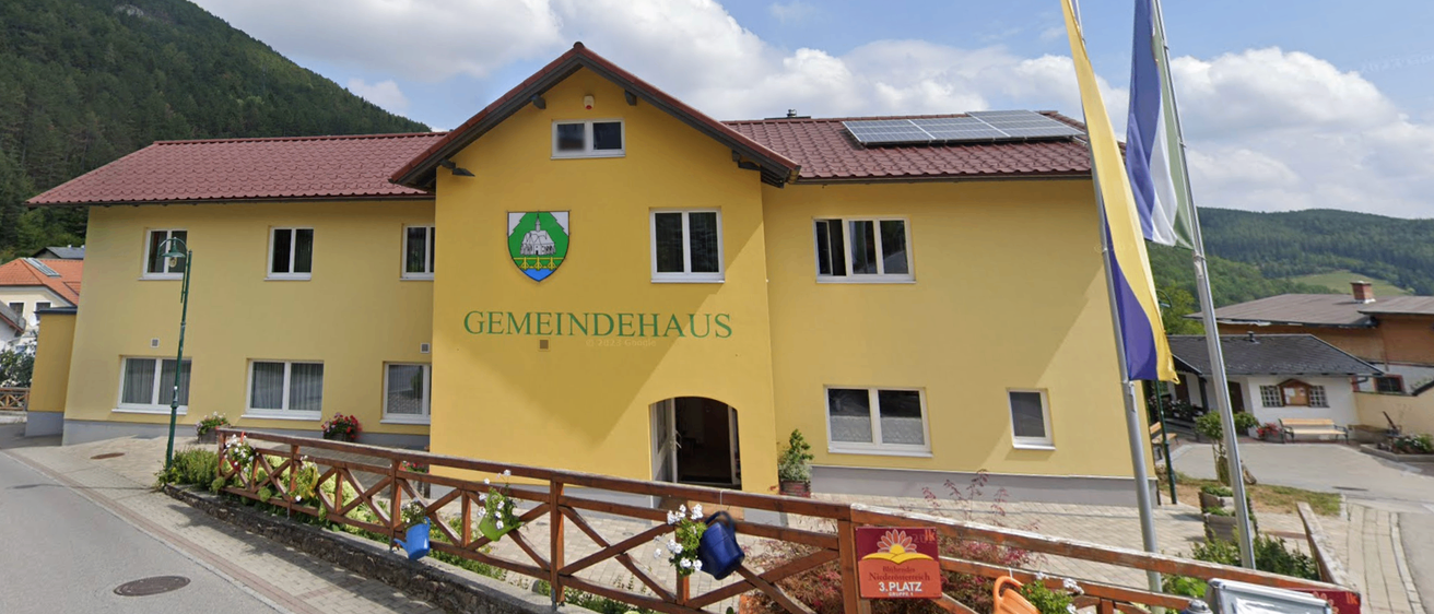 Image contains, Hotel, Neighborhood, Road, Resort, Outdoors, Nature, Sky, Plant, Scenery, Countryside