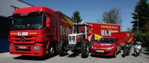 Bild enthält, Transportation, Truck, Vehicle, Car, Machine, Wheel, Bumper, Motorcycle, Fire Truck