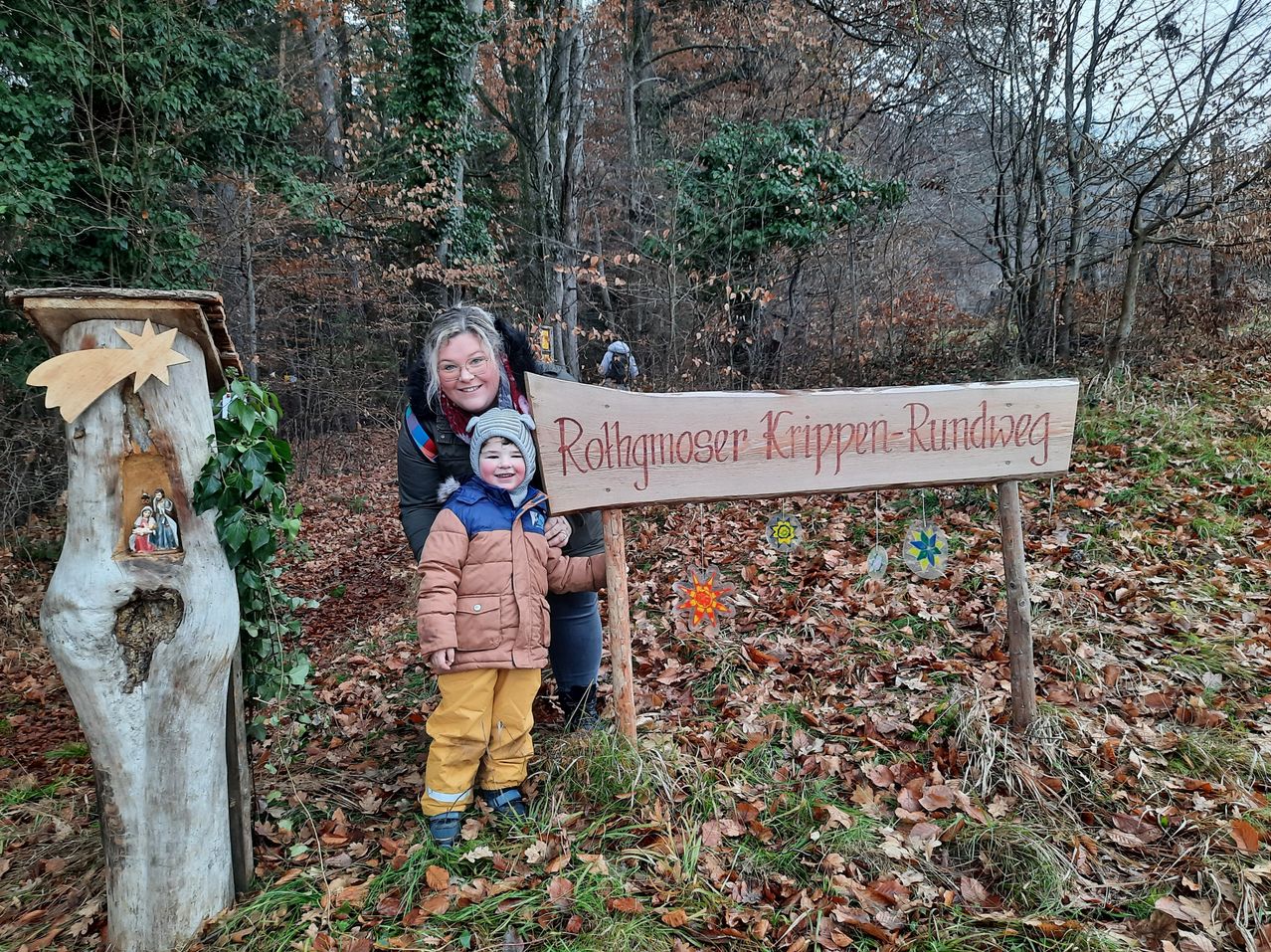 Bild enthält, Tree, Vegetation, Photography, Portrait, Grove, Land, Woodland, Coat, Pants, Wilderness