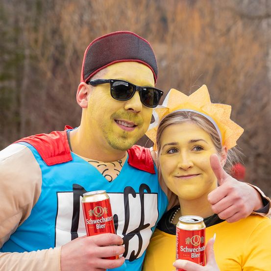 Bild enthält, Sunglasses, Person, Photography, Portrait, Hat, Cap, Baseball Cap, Adult, Female, Woman