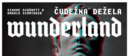 Plakat für die Wanderlust-Aufführung von Teatr Trotamora. Gelistete Daten und Zeiten sind 18. März, 19:30, 19. März, 19:30, 22. März, 15:00 und 19:00. QR-Code für weitere Informationen.