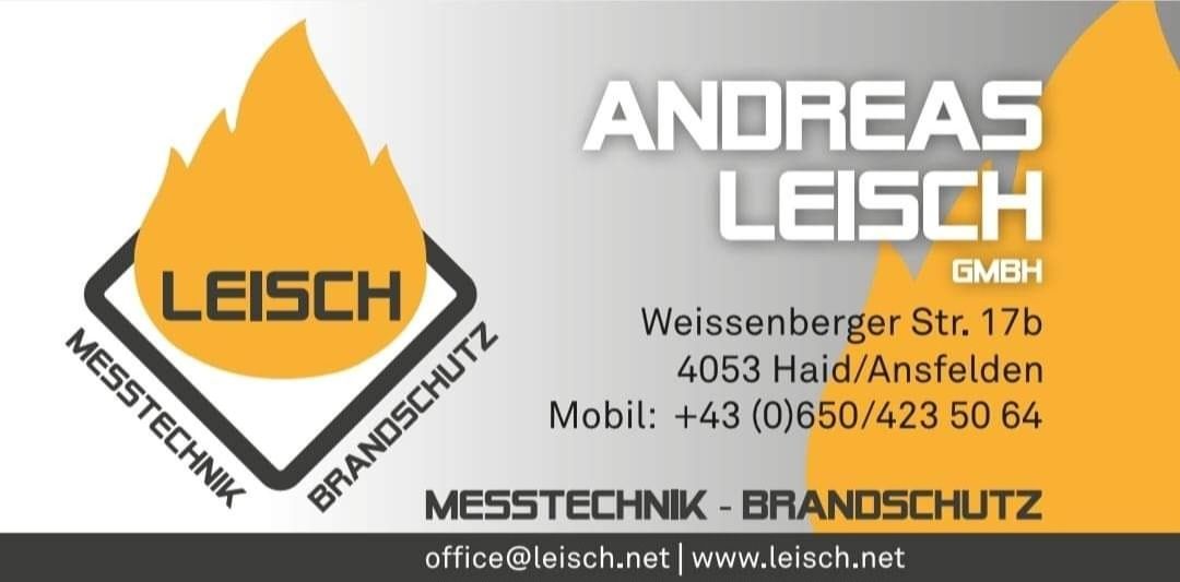 Eine Visitenkarte mit einem gelben Flammenlogo, mit dem Namen Andreas Leisch, Adresse Weissenberger Str. 1, 4053 Haid/Ansfeld, und Kontaktdaten einschließlich der Mobilnummer +43 (0)650/423 50. Die Website ist www.leisch.net und die E-Mail ist office@leisch.net.