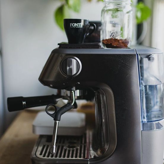 Bild enthält, Cup, Beverage, Coffee, Coffee Cup