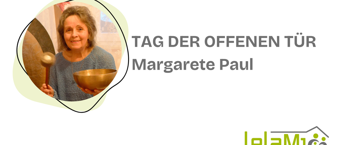 Das Bild zeigt eine lächelnde Frau, die eine bronzene Schüssel hält, beschriftet mit 'Tag der Offenen' und 'Margarete Paul'. Unten befindet sich ein Logo von Dr. Jakob Rosenfeld.