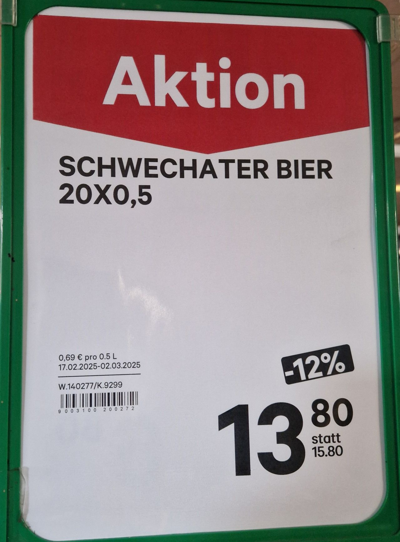 Bild enthält, Advertisement, Sign, Symbol, Text