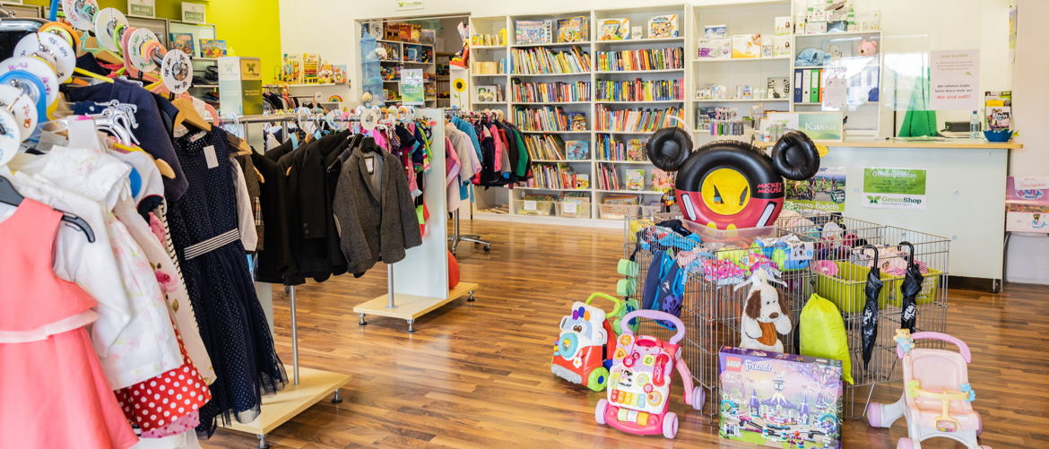 Bild enthält, Shop, Shopping Mall, Indoors, Person, Market