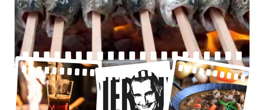 Das Bild zeigt Fische auf Spießen, die gegrillt werden, ein Glas mit einem Getränk und eine Schüssel mit Eintopf. Der Text lautet 'Gebrauts Bier' mit einem Logo eines lächelnden Mannes.