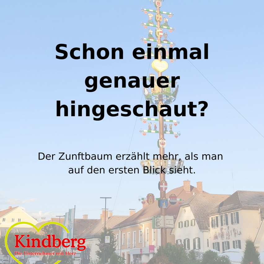 A promotional image for Kindberg, featuring a decorative guild pole and a clear blue sky. The text reads 'Schon einmal genauer hingeschaut?' with a subtitle about the guild pole telling more than meets the eye.