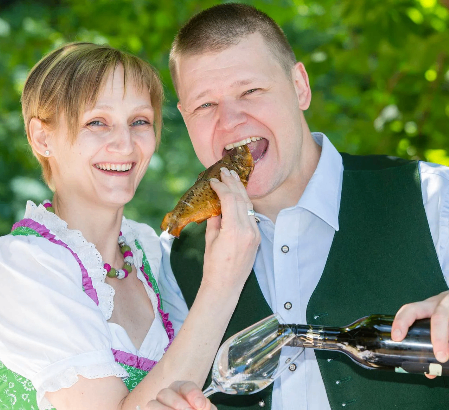 Bild enthält, Head, Person, Face, Child, Female, Girl, Adult, Male, Man, Portrait
