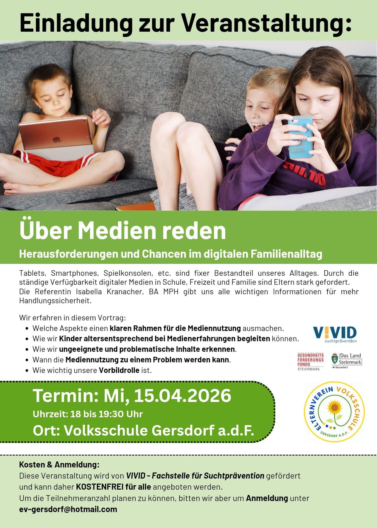 Drei Kinder sitzen auf einer Couch, jedes mit einem Tablet. Der Plakattext lautet 'Über Medien reden'. Es werden Herausforderungen und Chancen im digitalen Familienalltag besprochen. Datum: 15.04.2026.