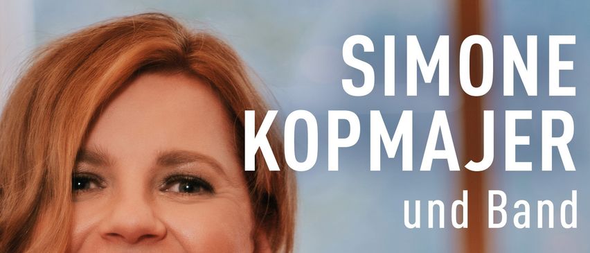 Plakat mit einer lächelnden Frau in roten Rüschen mit dem Wort 'Hoffnung'. Datum ist 24.08.2025, um 18:00 Uhr.