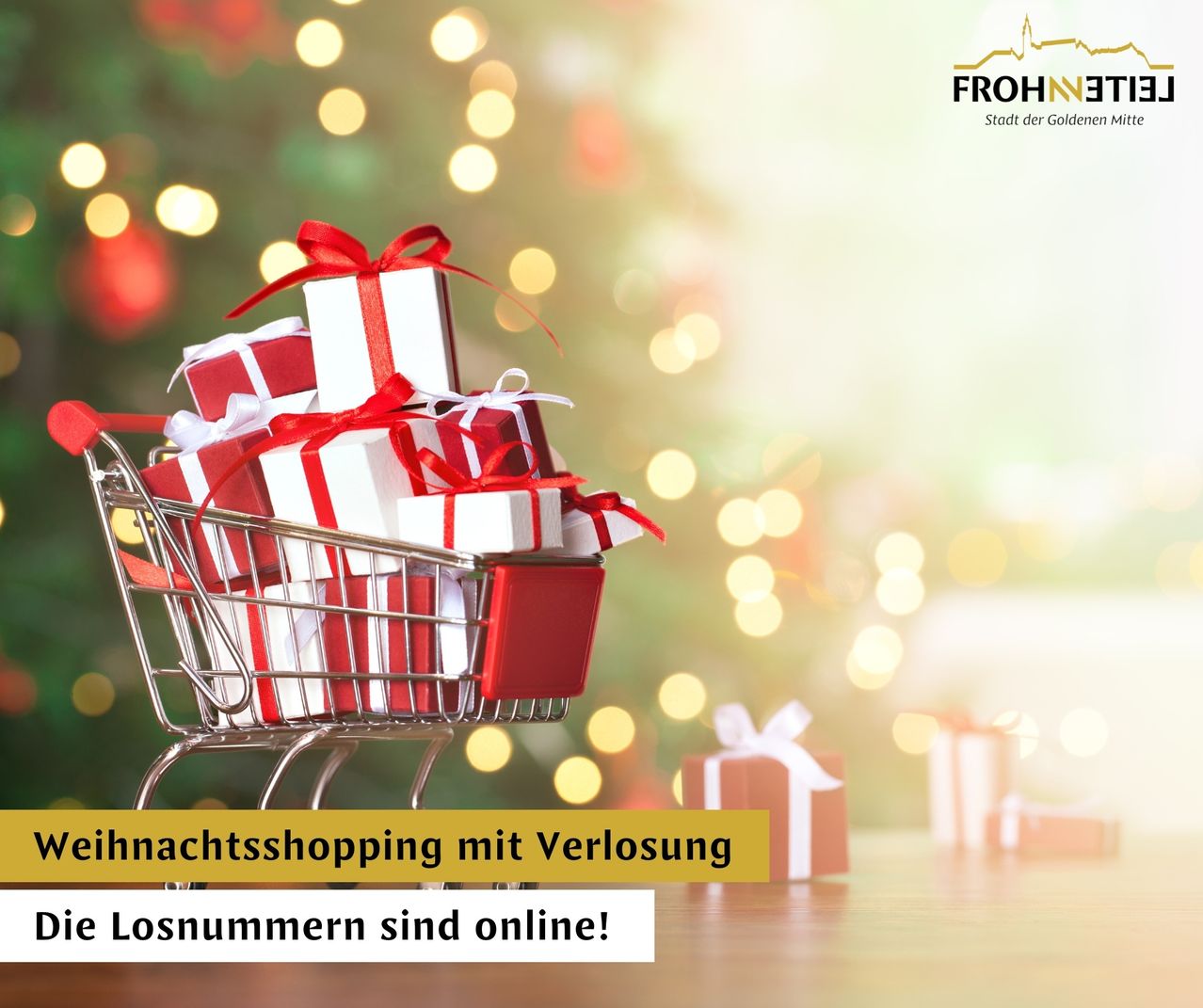 Ein Einkaufswagen voller verpackter Weihnachtsgeschenke mit Bokeh-Lichtern im Hintergrund. Der Text lautet 'Weihnachtsshopping mit Verlust' und 'Lösungen sind online!' in Englisch.
