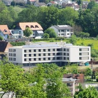 Bild enthält, Neighborhood, Building, City, Outdoors, Condo, Housing, Urban, Nature, Aerial View, Suburb