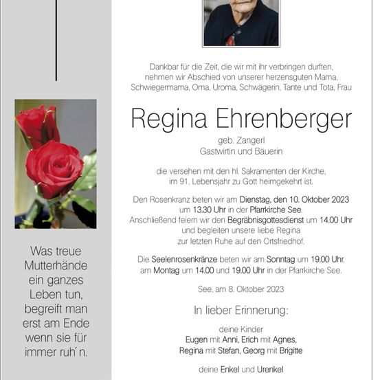 Ein Gedenkzettel für Regina Ehrenberger, eine 91-jährige Frau, die verstorben ist. Der Zettel enthält ein Foto von Regina, eine rote Rose und Details über ihr Leben und die Beerdigungsarrangements.