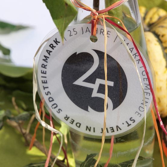 Bild enthält, Food, Fruit, Plant, Produce, Leaf