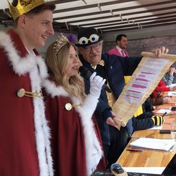 Bild enthält, Accessories, Adult, Bride, Female, Person, Woman, Male, Man, People, Plywood