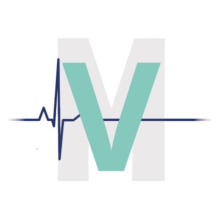 Illustration eines Buchstabens M mit einer blauen Herzschlaglinie auf weißem Hintergrund.