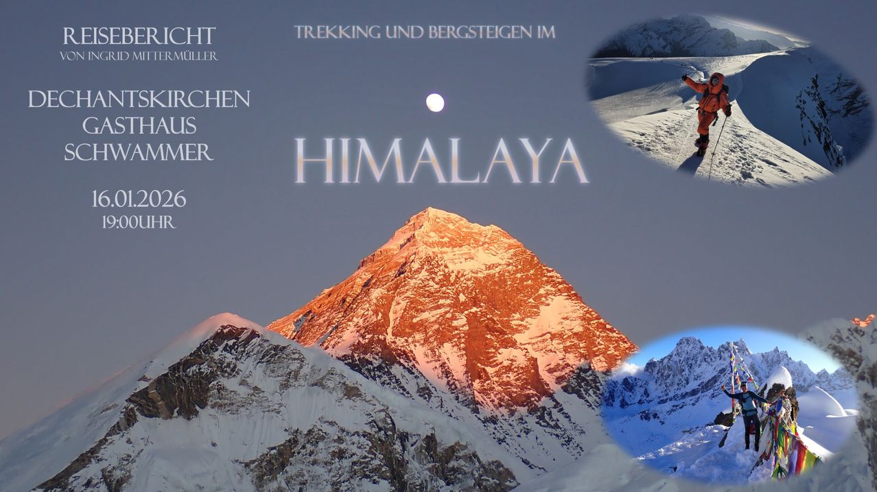 Eine Bergkette in orangefarbenen Farbtönen unter einem mondbeschienenen Himmel, mit einer Person im Hintergrund, die Ski fährt. Die Worte 'TREKKING UND BERGSTEIGEN IM HIMALAYA' sind prominent angezeigt.