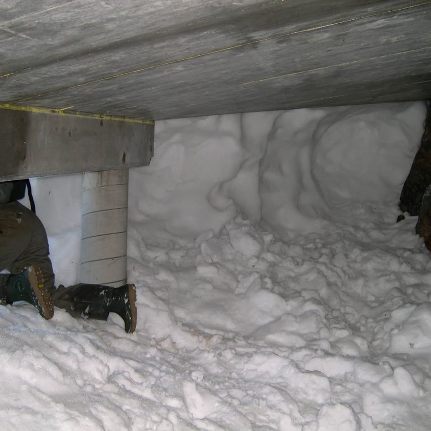 Bild enthält, Outdoors, Nature, Adult, Male, Man, Person, Snow, Avalanche, Footwear, Shoe