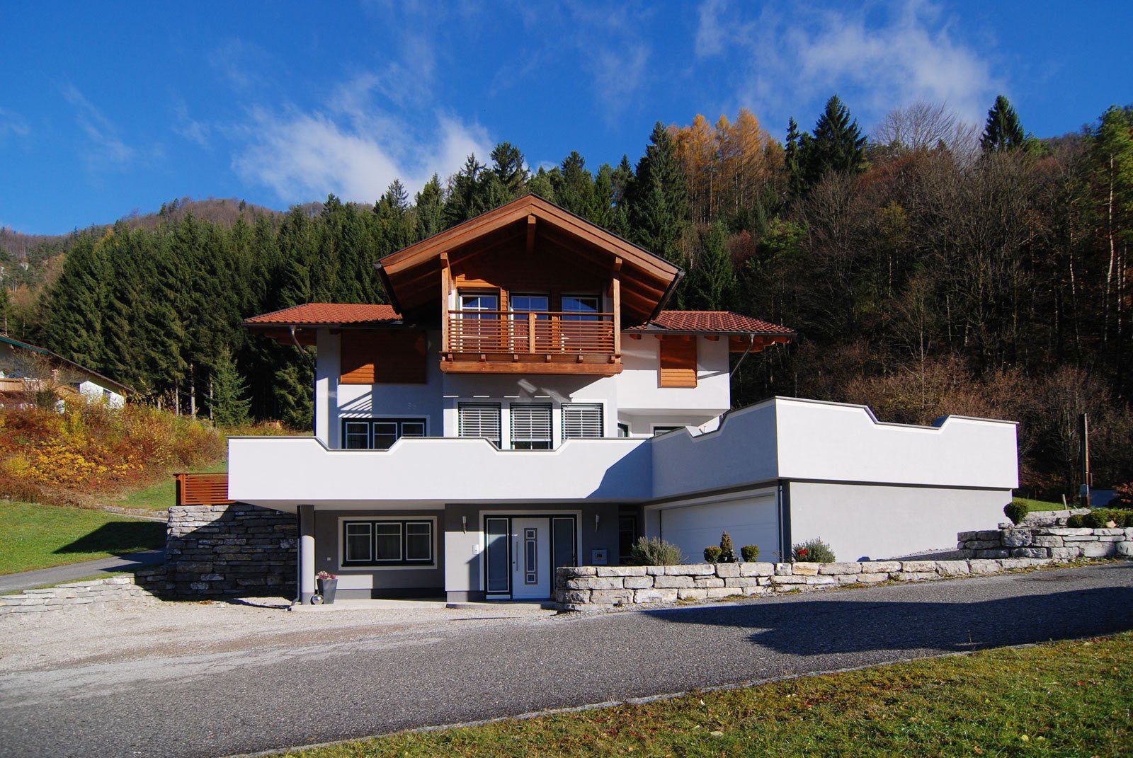 Architecture, Building, House, Housing, Villa, Outdoors, Scenery, Plant, Tree, Grass