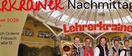 Plakat für das 4. Alpine-Adria Harmonikabewerbs-Event. Die Lehrerkrai-Band ist abgebildet, mit vier Musikern in traditioneller Kleidung. Die Veranstaltung ist für Oktober 2026 geplant. Das Plakat enthält eine Kontaktnummer und Website für weitere Informationen.