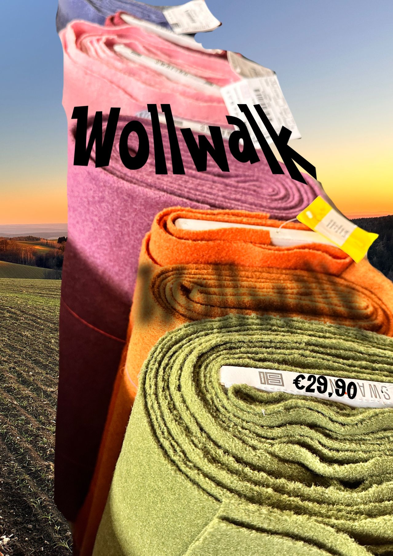 Ein Bild mit einem Feld und Himmel zeigt drei gerollte Decken mit Preisen. Die oberste ist lila, die mittlere orange und die unterste grün. Der Preis für die unterste Decke beträgt 29,90 Euro.