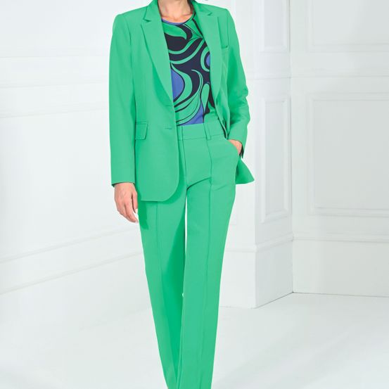 Formal Wear, Suit, Adult, Female, Person, Woman, Coat, Blazer, Jacket, Tuxedo