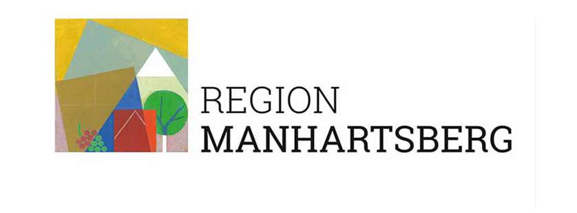 Bild enthält, Art, Triangle, Business Card, Paper, Text, Logo