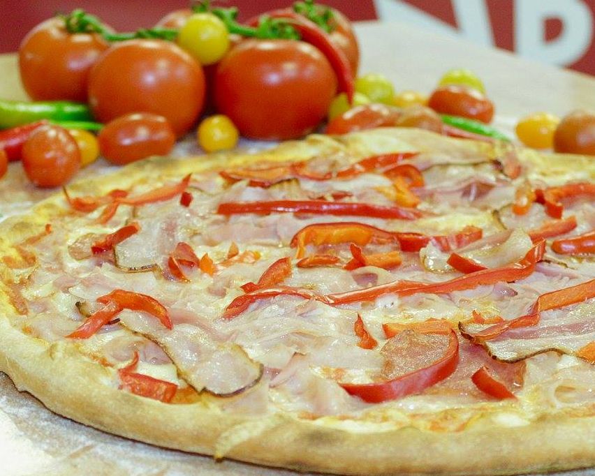 Bild enthält, Food, Pizza, Food Presentation