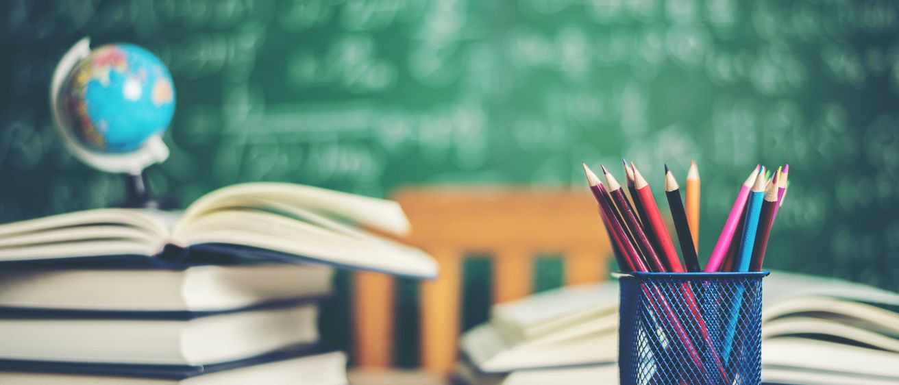 Bild enthält, Ice Hockey Puck, Astronomy, Outer Space