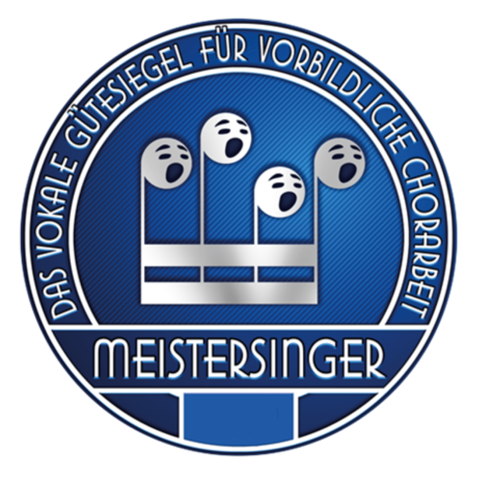 Ein blaues und silbernes Logo für Meistersinger, mit drei singenden Köpfen über einem Notenbalken, vor weißem Hintergrund.
