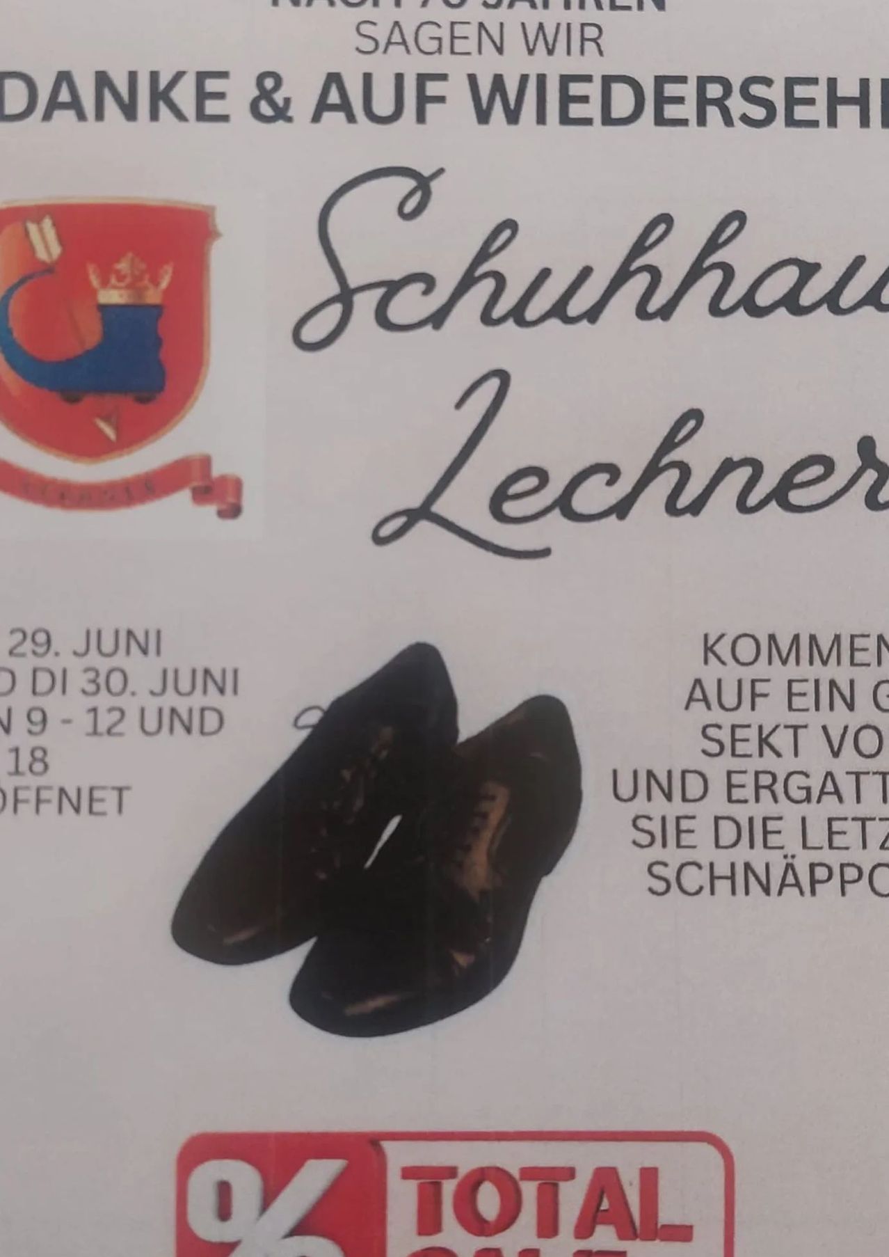 Ein Bild von einem Paar Schuhen mit einem Logo, möglicherweise von Schuhhaus Lechner. Die Daten 29. Juni bis 30. Juni und die Zeiten 9 Uhr bis 12 Uhr und 13 Uhr bis 18 Uhr sind angegeben.
