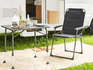 Bild enthält, Furniture, Chair, Indoors, Office, Office Chair