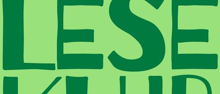 Ein grünes Poster mit 'LESE KLU' und 'BUCHERFANS KOMMT VORBEI' in einem grünen Oval unten.