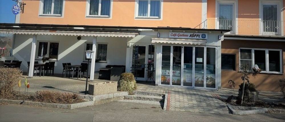 Bild enthält, Architecture, Building, Housing, House, Row House, Car, Transportation, Vehicle