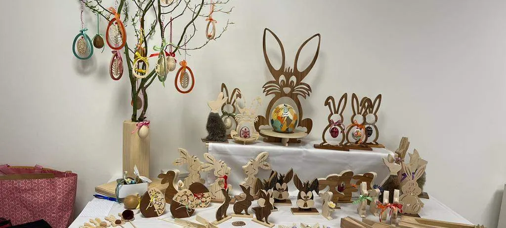 Art, Handicraft, Plant, Altar, Prayer, Antler, People, Person, Flower, Flower Arrangement