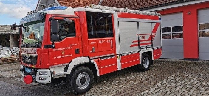 Bild enthält, Transportation, Vehicle, Truck, Fire Truck, Machine, Wheel, Bumper