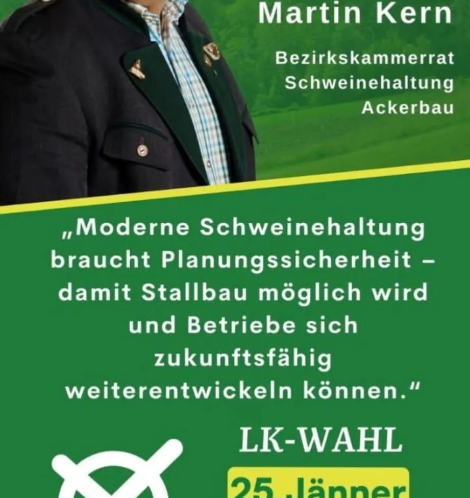 Ein Plakat zeigt einen Mann im Anzug mit Text über moderne Schweinehaltung und Planungssicherheit. Es betont, dass moderne Schweinehaltung Planungssicherheit benötigt, um zukünftige Entwicklungen zu ermöglichen. Der Mann heißt Martin Kehl.