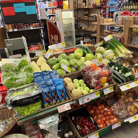 Bild enthält, Indoors, Shop, Market, Grocery Store, Supermarket