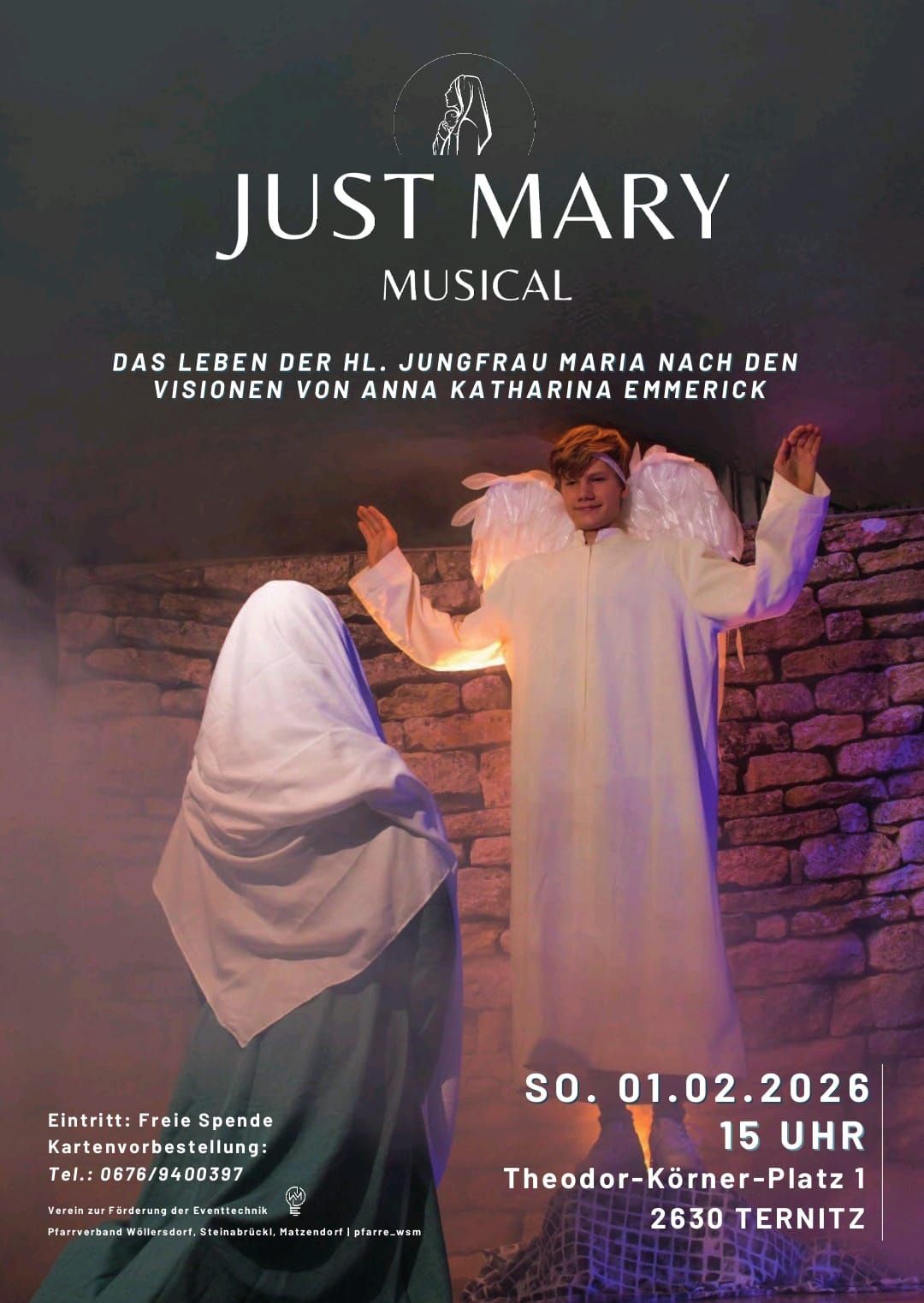 Poster für das Musical 'Just Mary'. Es zeigt einen Engel und eine Frau, wahrscheinlich Maria, in einer mystischen Umgebung. Der Aufführungstermin ist der 1. Februar 2026.