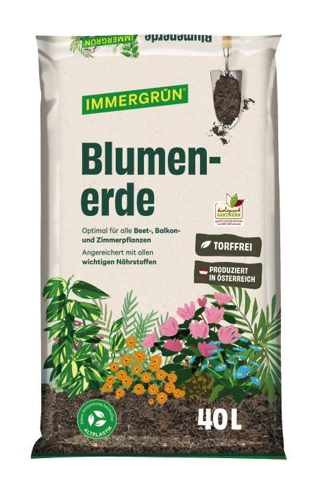 Immergrün's Blumenerde, ein 40-Liter-Beutel, ist ideal für alle Pflanzenarten, angereichert mit essentiellen Nährstoffen und torffrei. Es wird in Österreich produziert.