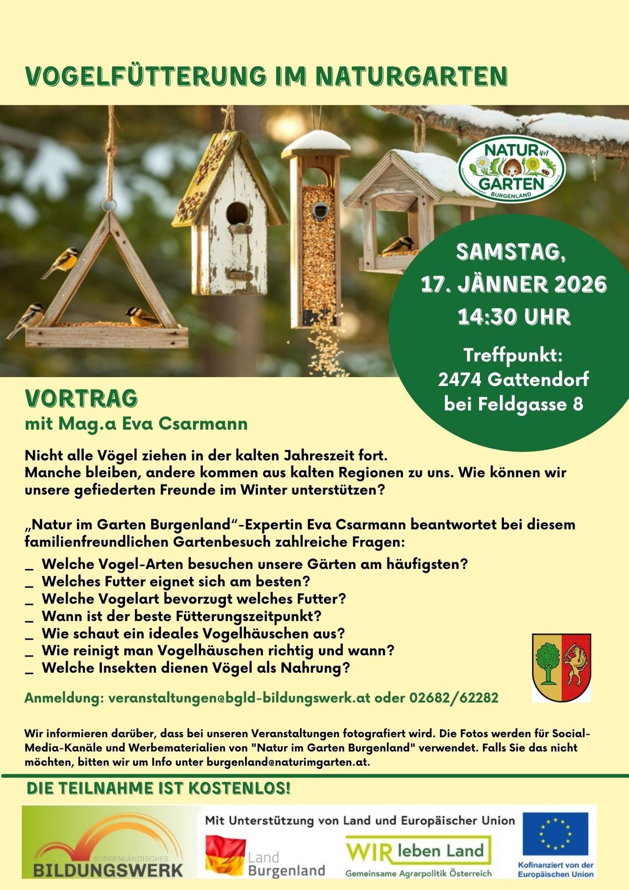 Ein Plakat bewirbt einen familienfreundlichen Gartenbesuch am 17. Januar 2026 um 14:30 Uhr. Von Eva Csarmann geleitet, diskutiert die Veranstaltung Vogelarten und Fütterungspraktiken. Vögel sind zu sehen, wie sie aus verschiedenen Vogelhäusern fressen.