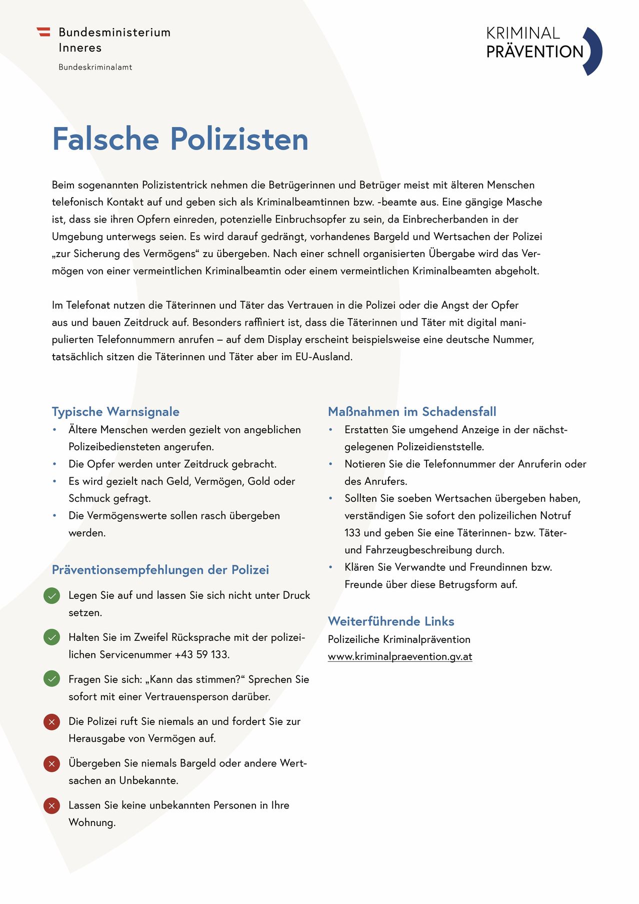 Das Bild ist eine Warnung vor Polizeibetrug. Es rät älteren Menschen, vorsichtig mit Anrufen von Personen zu sein, die sich als Polizeibeamte ausgeben. Es empfiehlt auch, verdächtige Aktivitäten bei der nächstgelegenen Polizeidienststelle zu melden.