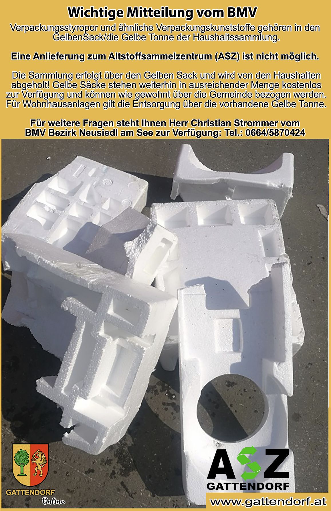 Ein Haufen weißer Schaumstoffblöcke mit rechteckigen Formen und Ausschnitten ist zu sehen, möglicherweise für Verpackung oder Lagerung verwendet.