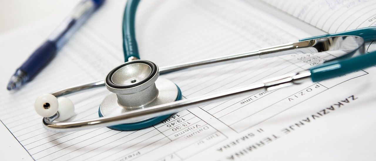 Image contains, Pen, Stethoscope, Scissors