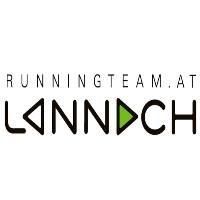 Auf weißem Hintergrund ist ein stilisiertes Textlogo für Running Team.at zu sehen. Der Logo besteht aus fetten, serifenlosen Buchstaben mit dem Wort 'RUNNINGTEAM' in Großbuchstaben. Darunter steht das Wort 'LANNCH' in einer einzigartigen Schrift mit einem grünen Pfeil nach rechts.
