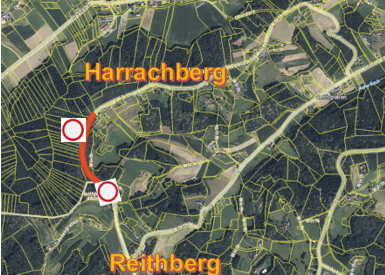 Eine Karte, die die Route von Harraachberg nach Reithberg mit zwei roten Kreisen zeigt. Das Gebiet ist von grünen Feldern und gelben Linien, die Straßen andeuten, umgeben.