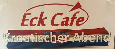 Ein Menü für Eck Cafe mit kroatischem Abend, bestehend aus Cevapcici, Peka, Oktopussalat, Fischteller, Cremeschnitte und einem Salat mit Oktopus, Kartoffeln und Tomaten.