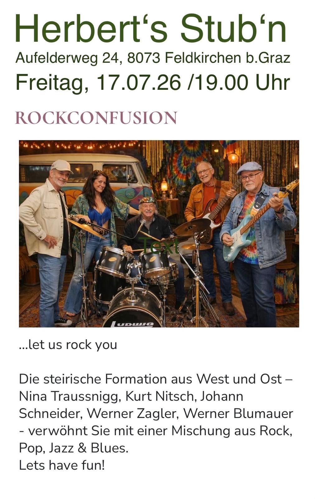 Rockband mit Nina Traussnig, Kurt Nitsch, Johann Schneider, Werner Zagler und Werner Blumauer vor einem VW-Bus.
