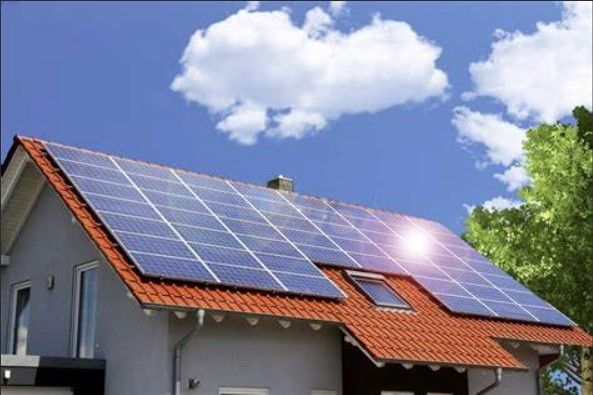 Bild enthält, Electrical Device, Solar Panels, Outdoors